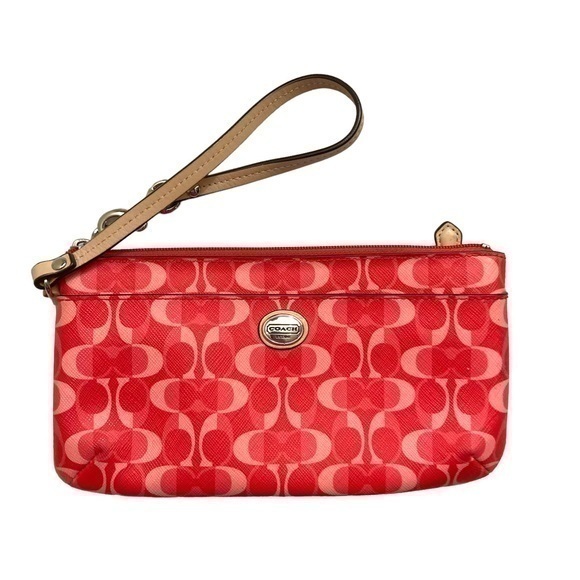 Coach Peyton red wristlet clutch bag